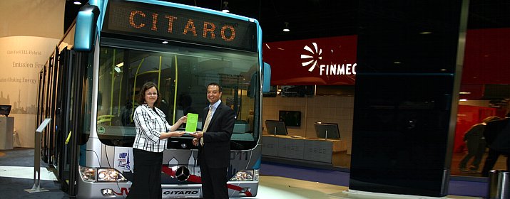 12-18 - Mercedes-Benz Citaro receives "Best Bus" award